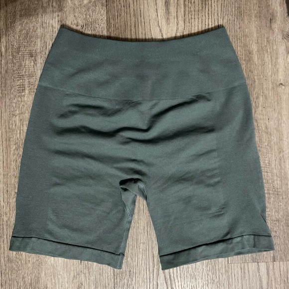 -SOLD- Aurola Shorts (Amplify Dupes) - Stormy Sea (S) - Picture 3 of 3